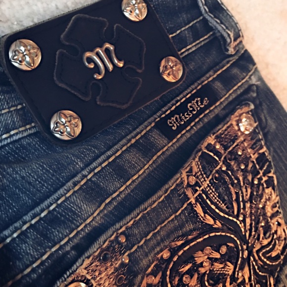 27” Waist 32” Inseam Boot Cut Miss Me Jeans - Picture 5 of 8